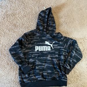 never worn puma black and gray camo hoodie